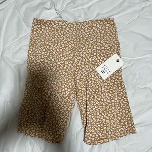 Billabong biker shorts